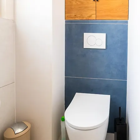 Jeanne D'arc Terrasse *