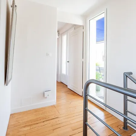 Apartment Jeanne D'arc Terrasse