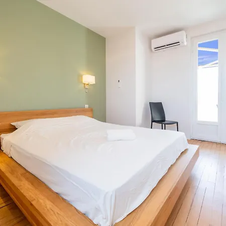 Apartment Jeanne D'arc Terrasse Toulouse